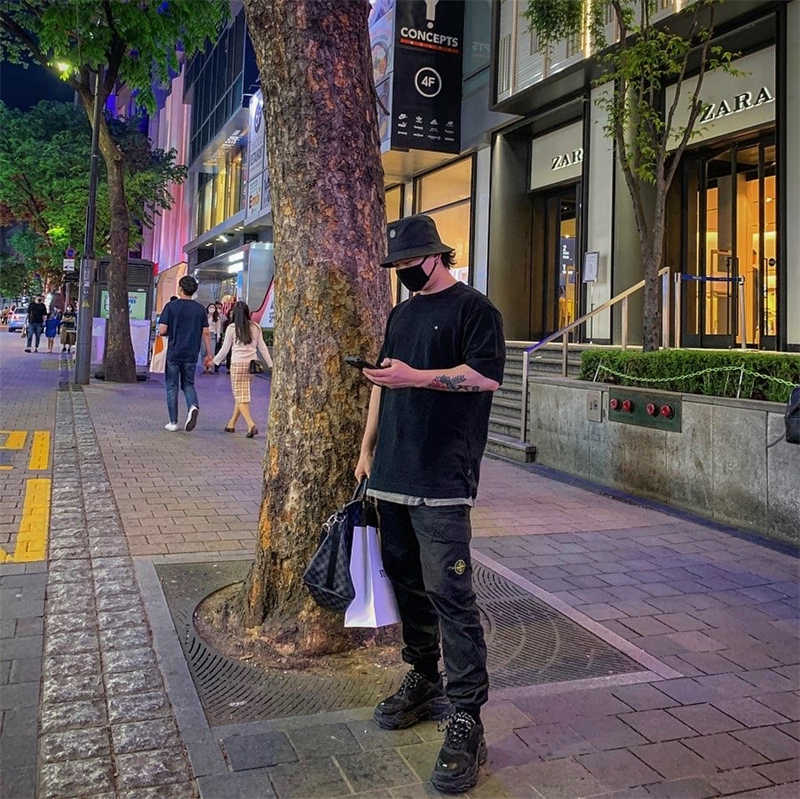 발렌시아가 트리플 S 스니커즈 블랙 2020 534217W09O11000 photo review