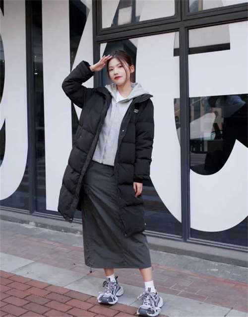 발렌시아가 3XL 스니커즈 그레이 화이트 레드 734734W3XL51219 photo review