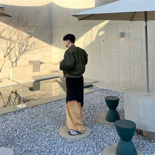 발렌시아가 3XL 스니커즈 화이트 레드 블루 734734W3XL59645 photo review