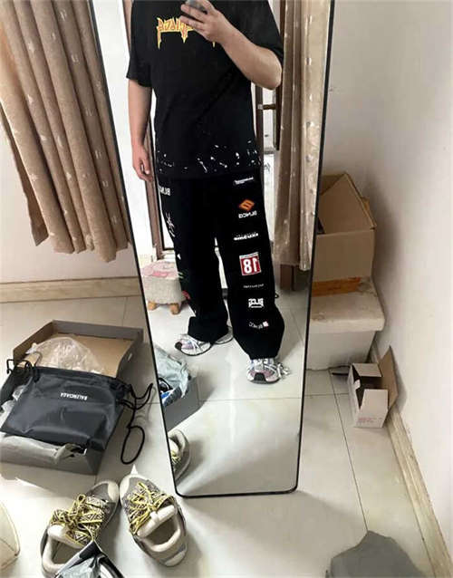 발렌시아가 3XL 스니커즈 화이트 레드 블루 734734W3XL59645 photo review