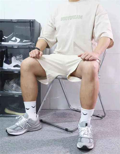 뉴발란스 990v5 메이드 인 USA 그레이 - 6E XX와이드 M990GL5 photo review